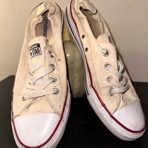 Woman’s converse size 10